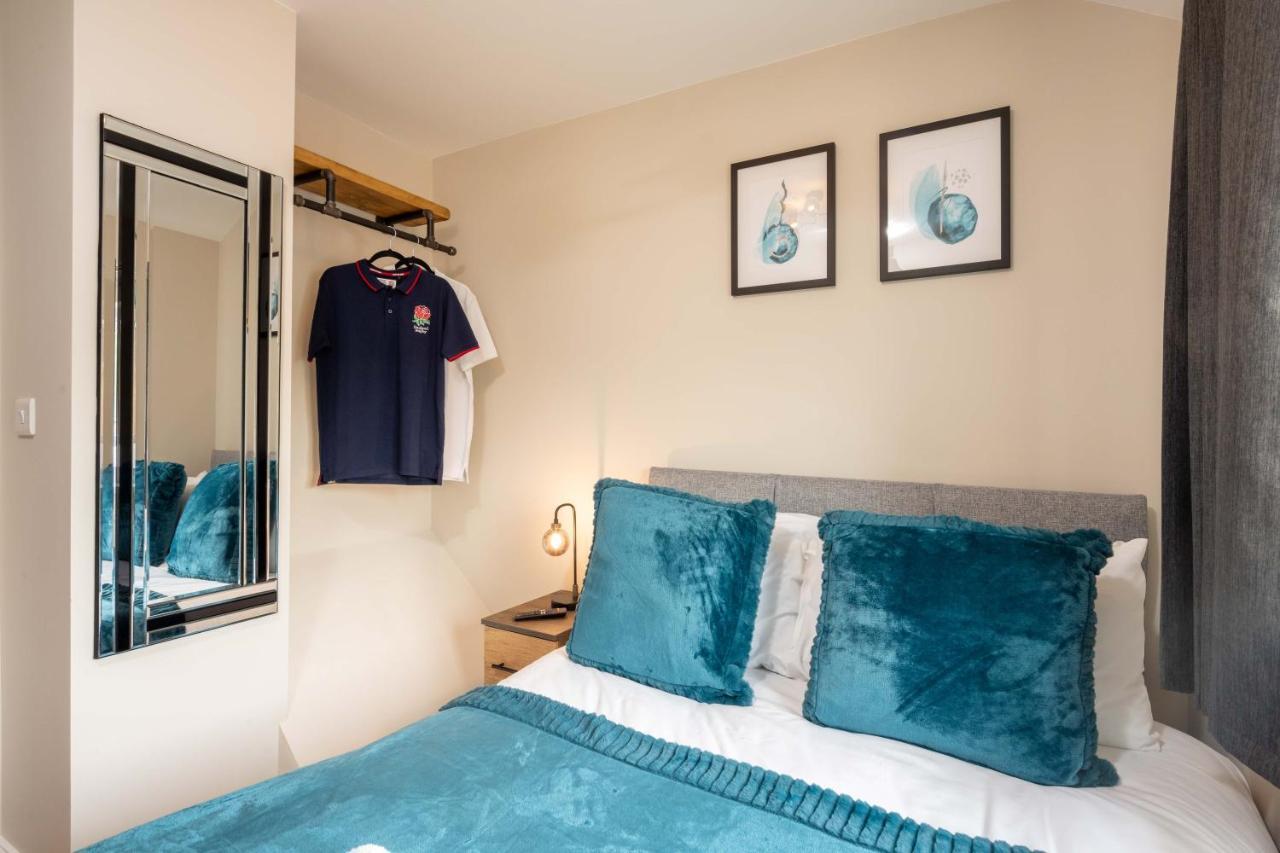 The Oaklands - Luxury Spacious 6-Bed, Near Solihull, Birmingham City, Jlr, Nec, Airport, Resorts World, Hs2 ภายนอก รูปภาพ