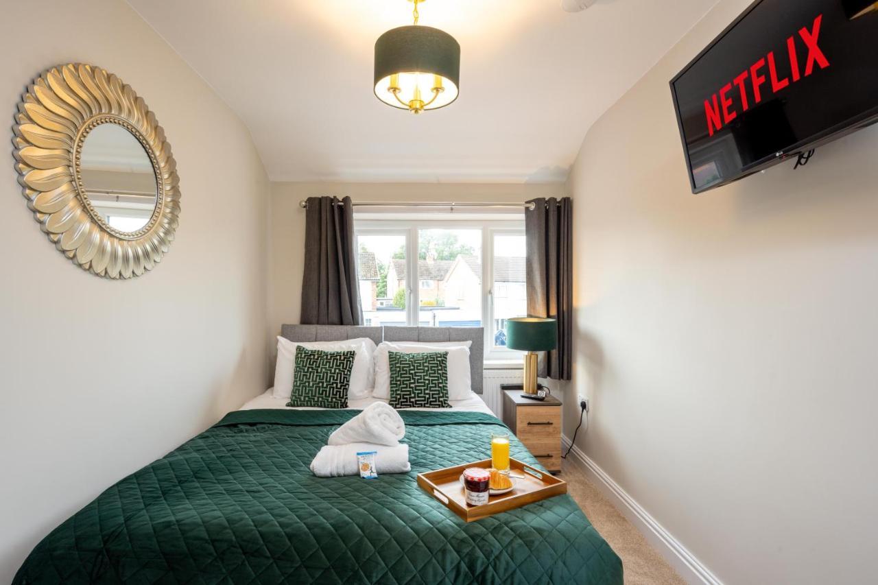 The Oaklands - Luxury Spacious 6-Bed, Near Solihull, Birmingham City, Jlr, Nec, Airport, Resorts World, Hs2 ภายนอก รูปภาพ